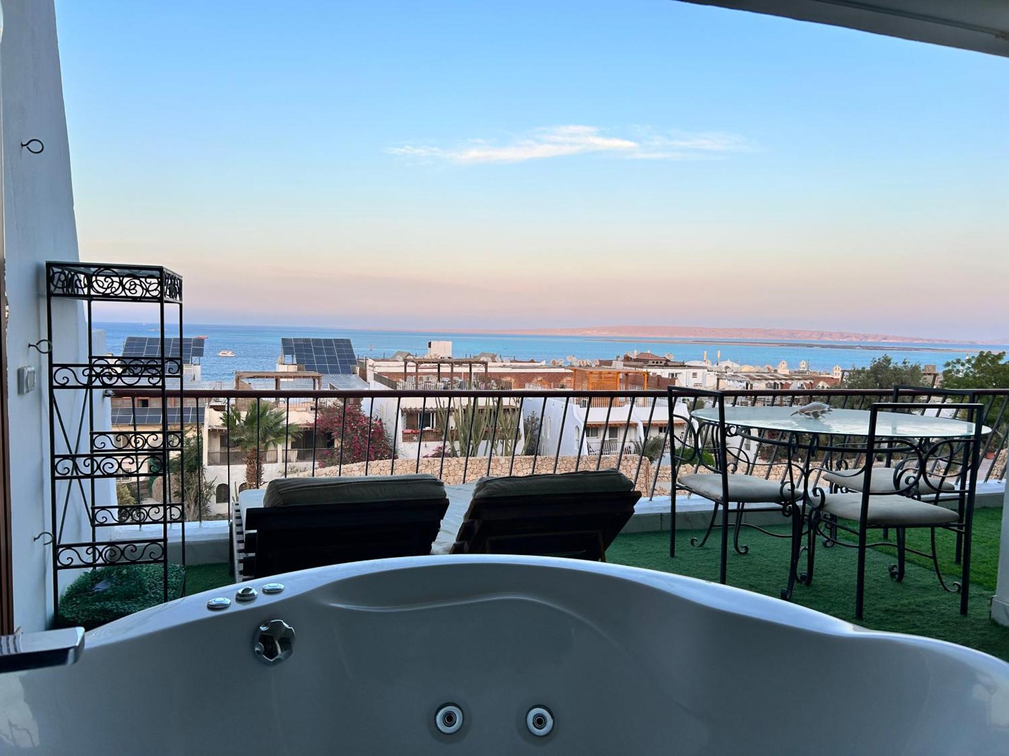 Cordoba Suites Hurghada Room photo